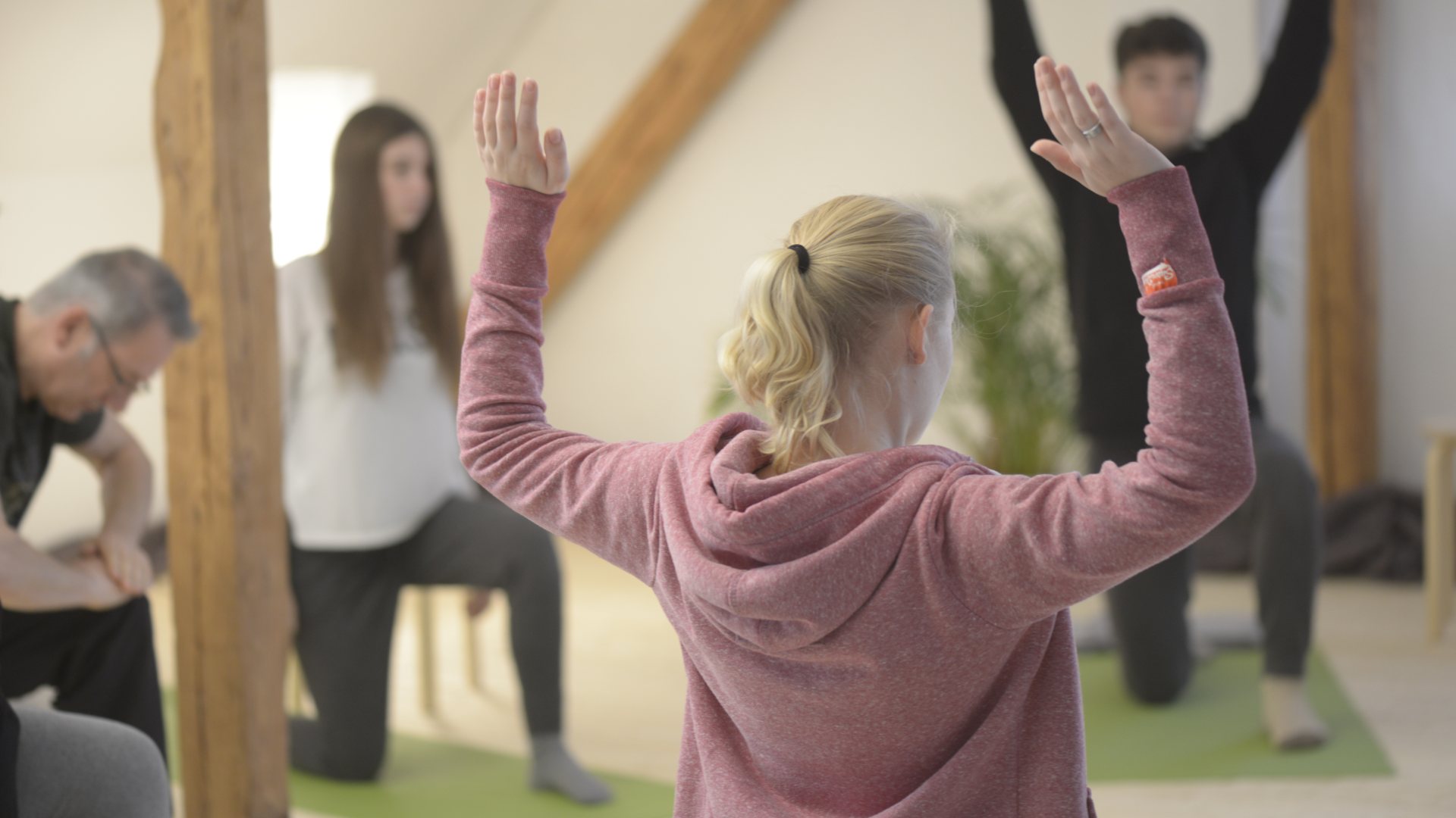 Yoga Herford: Im Gruppenunterricht und im Einzelunterricht wird darauf geachtet, dass Ihr Fortschritt zu Ihren Zielen, Ihrem Gesundheitszustand und Ihrer Ausgangssituation passt.